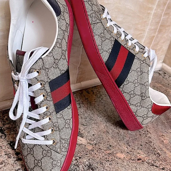 GUCCI Men's Ace GG Supreme sneaker